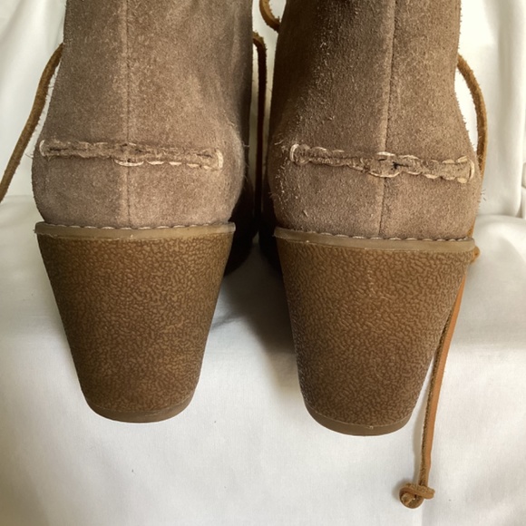 SPERRY Stella Prow suede booties Sz 6 wedge lace up EUC - Picture 5 of 8